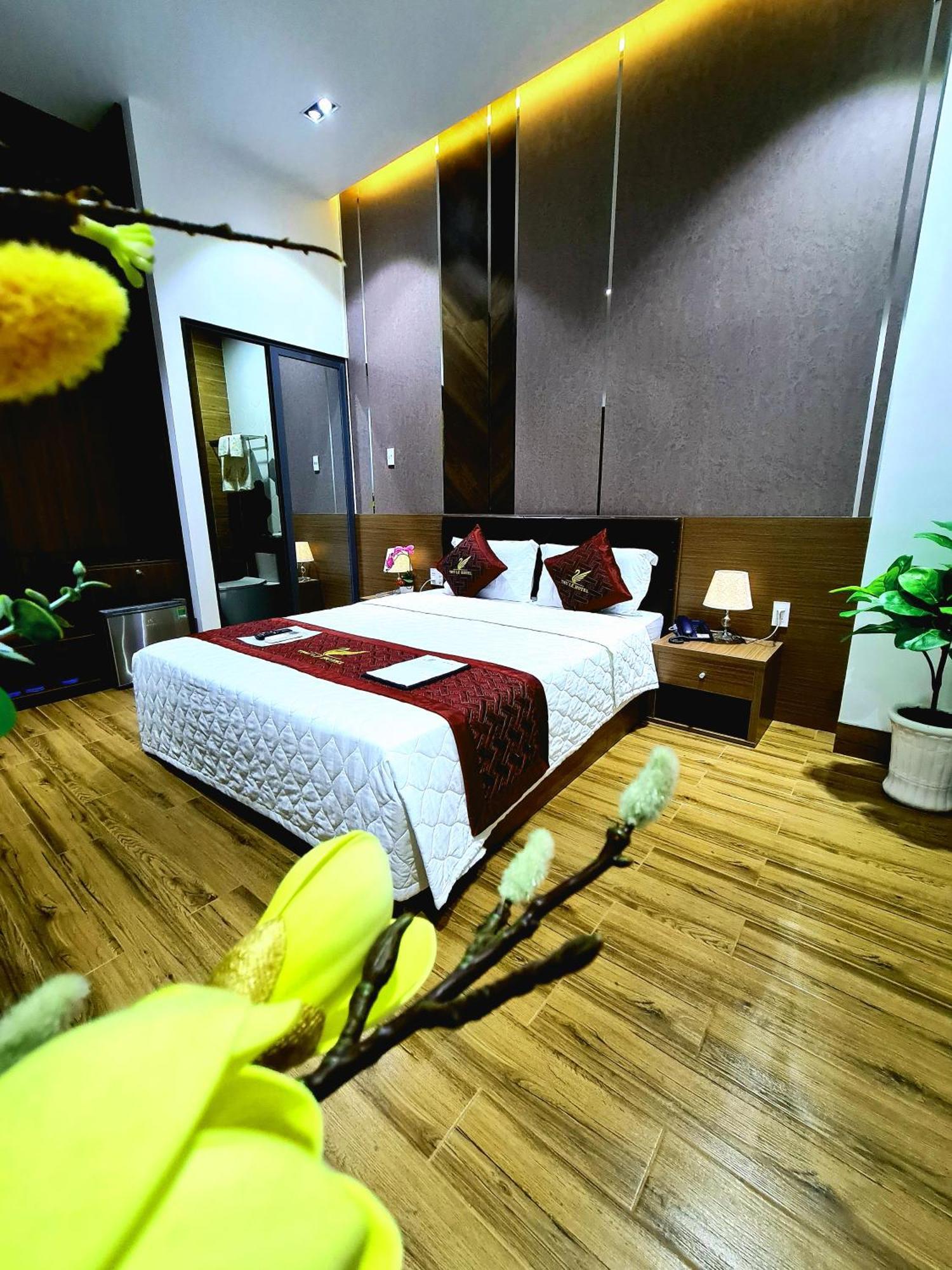 Thu Le Hotel Cao Lanh Екстер'єр фото